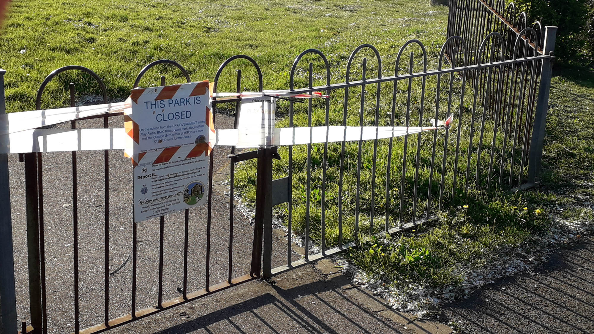 Image of closed gates at Victory Park, Leiston.