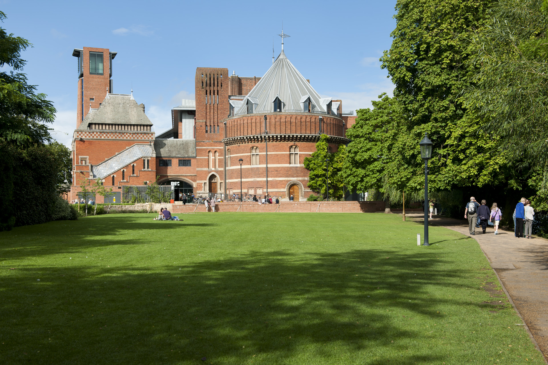 View to the Royal Shakespeare Theatre, Stratford-upon-Avon, from the south-west.