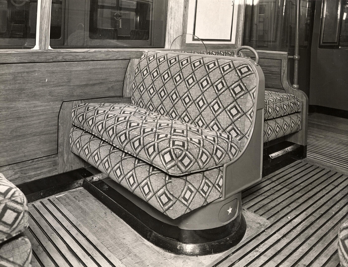 Seat in tube carriage