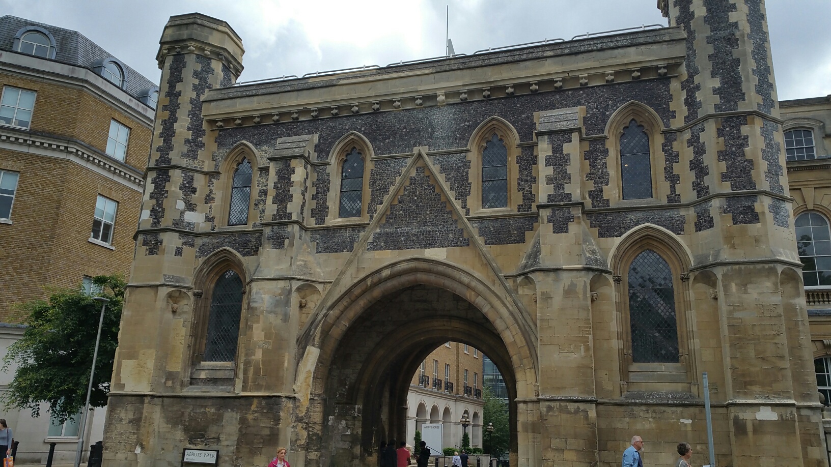 Reading Abbey Gatehouse
