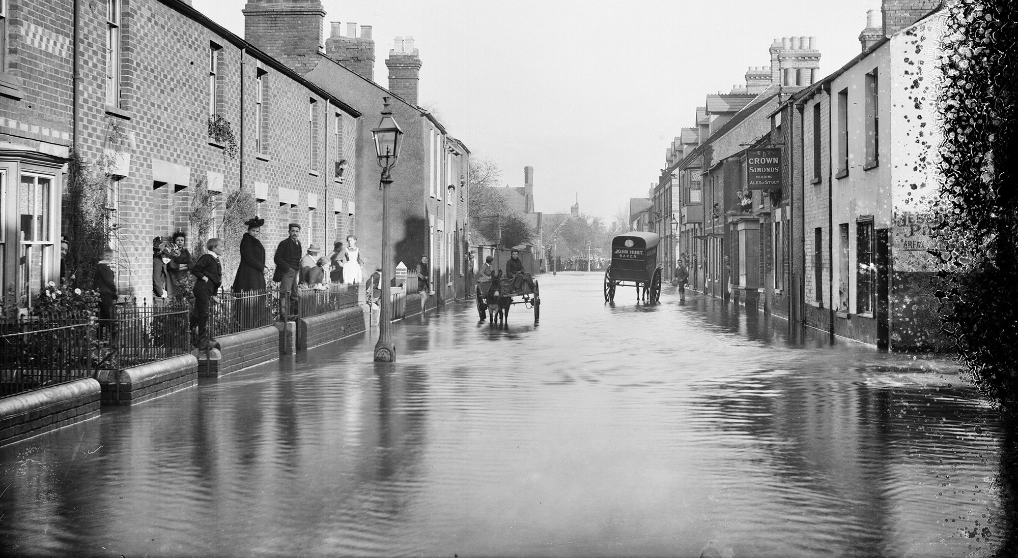 Henry Taunt's 1890 photo of flooding in Oxford