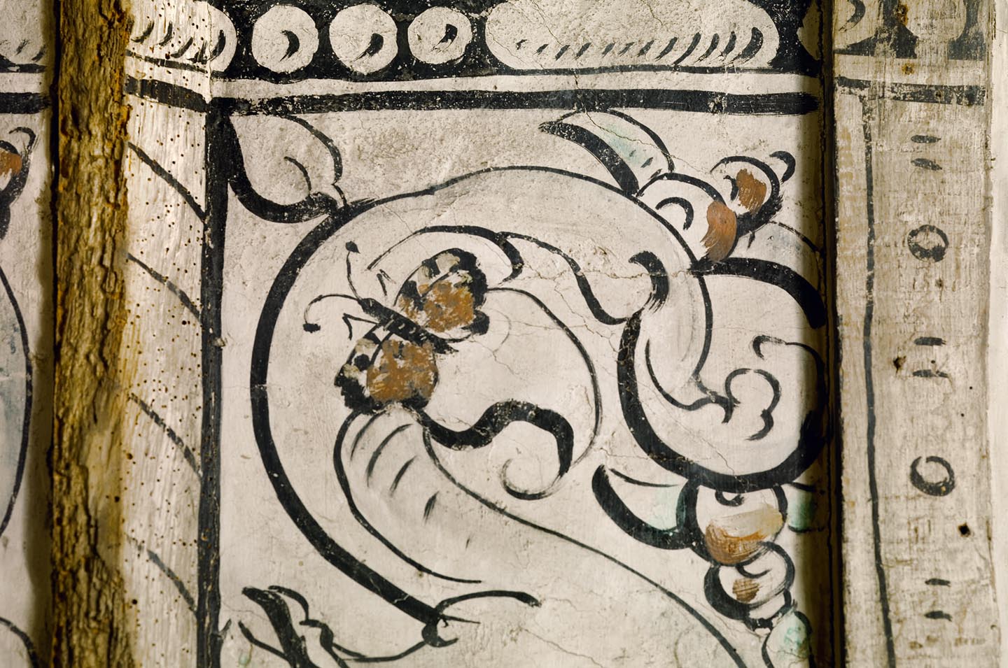 Detail of a wall painting at a house in Kent, showing 16th-century 'antique work'