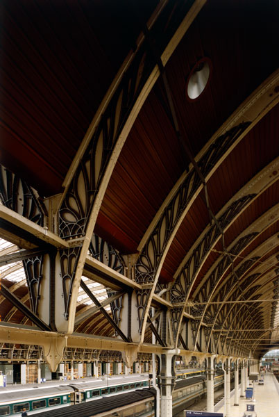 Paddington - a view along the arched trusses