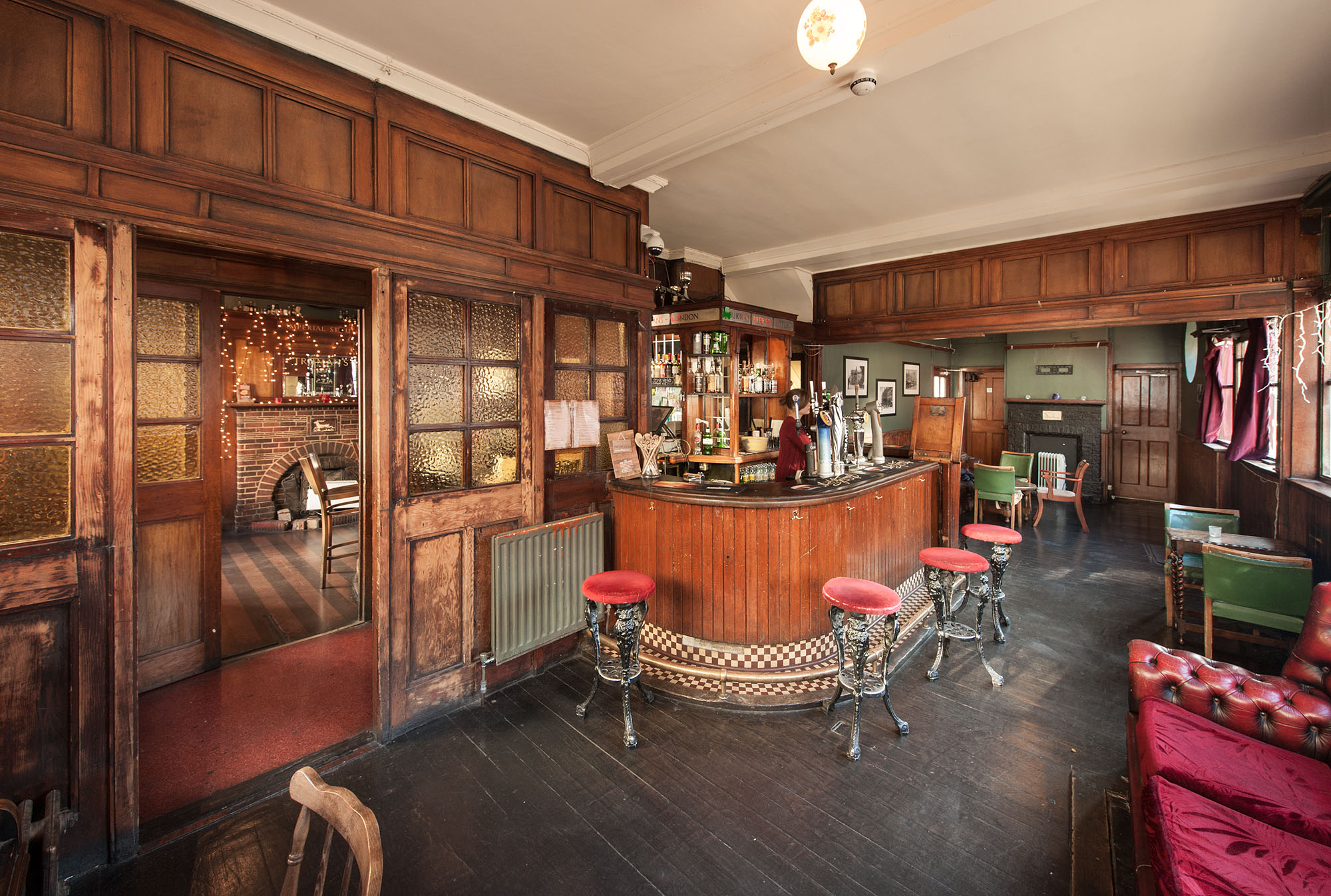 Image of the inside of the Stags Head, Hoxton, London, rebuilt in 1935. 