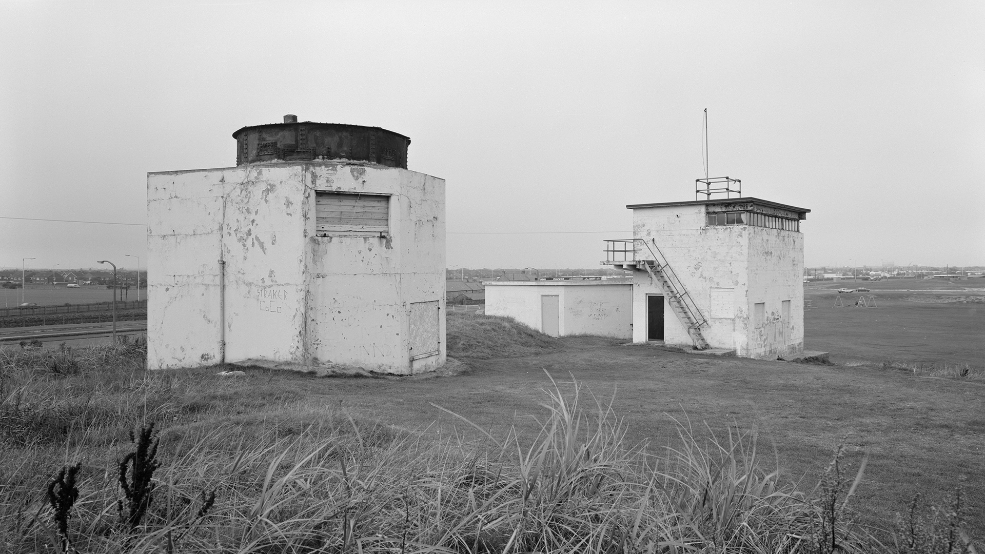 Blyth Battery, Northumberland, built in 1916 to defend the port of Blyth and submarine base.  In the foreground is the double storey, angular First World War Battery Observation Post.