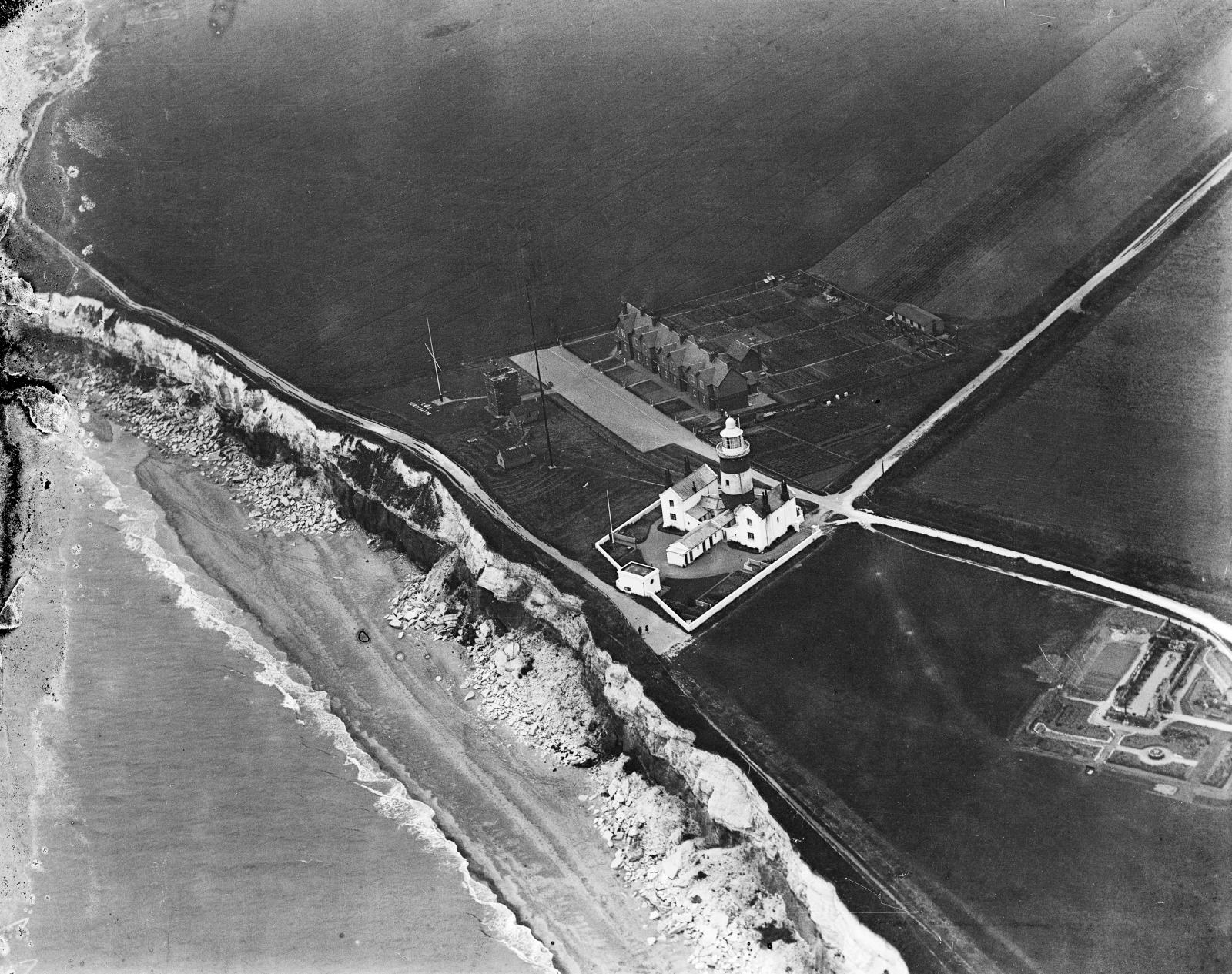 Black and white aerial photo of Hunstanton Lighthouse, Hunstanton, 1920