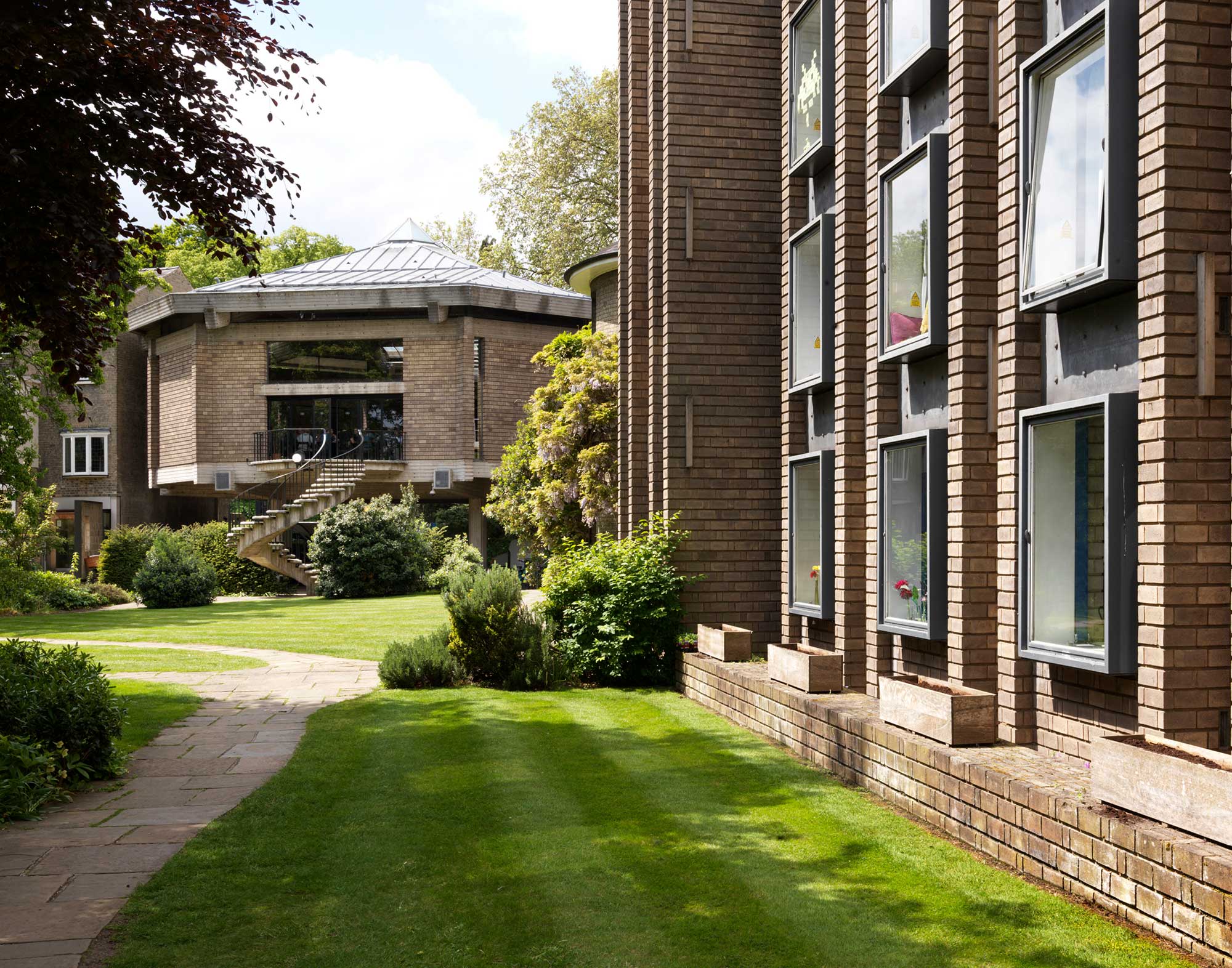 Exterior view of the Rayne building, halls of residence at Darwin College, Cambridge, with the Dining Hall in the background